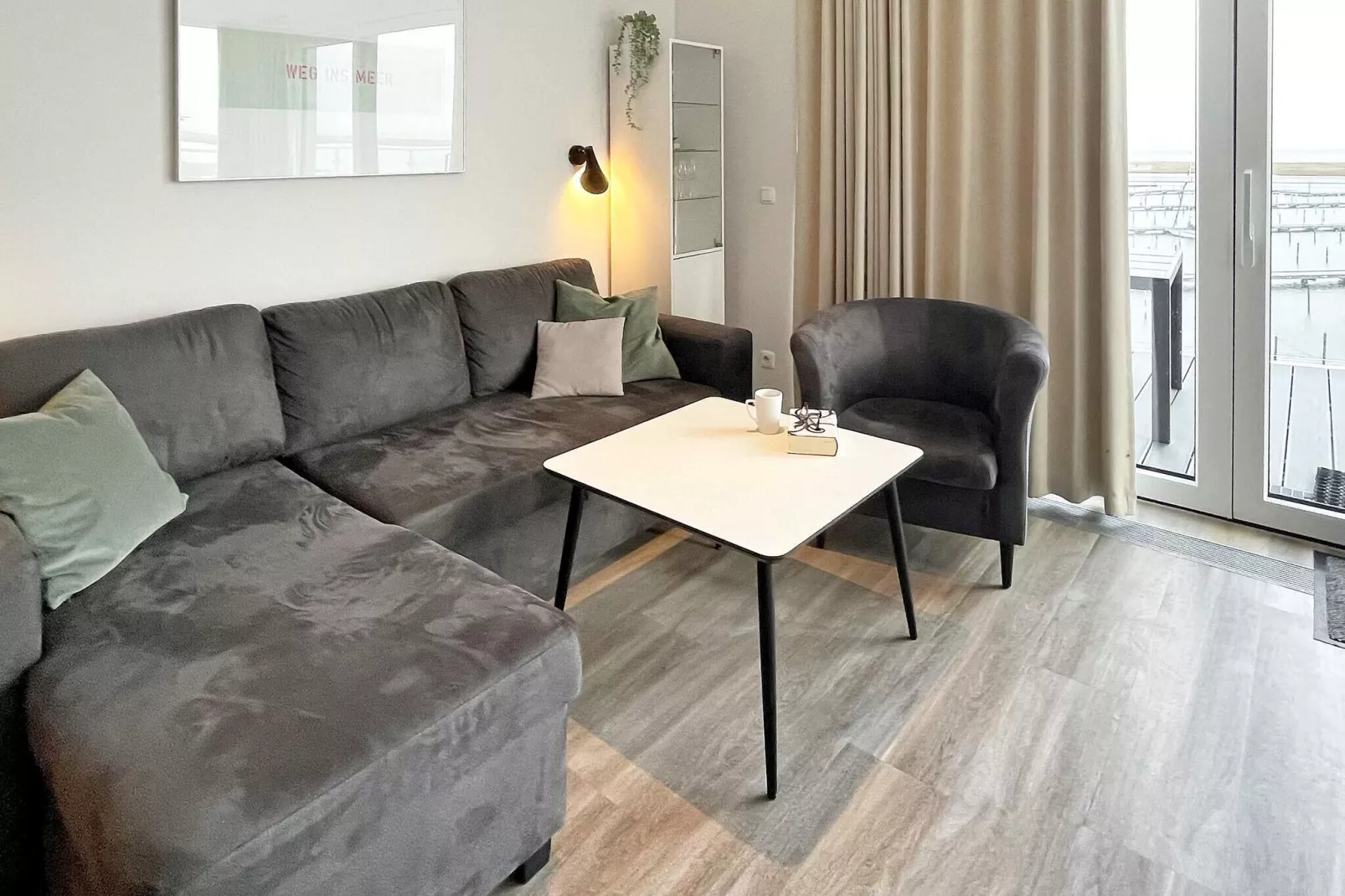 Gemütliches modernes Apartment mit Meerblick-Innenbereich