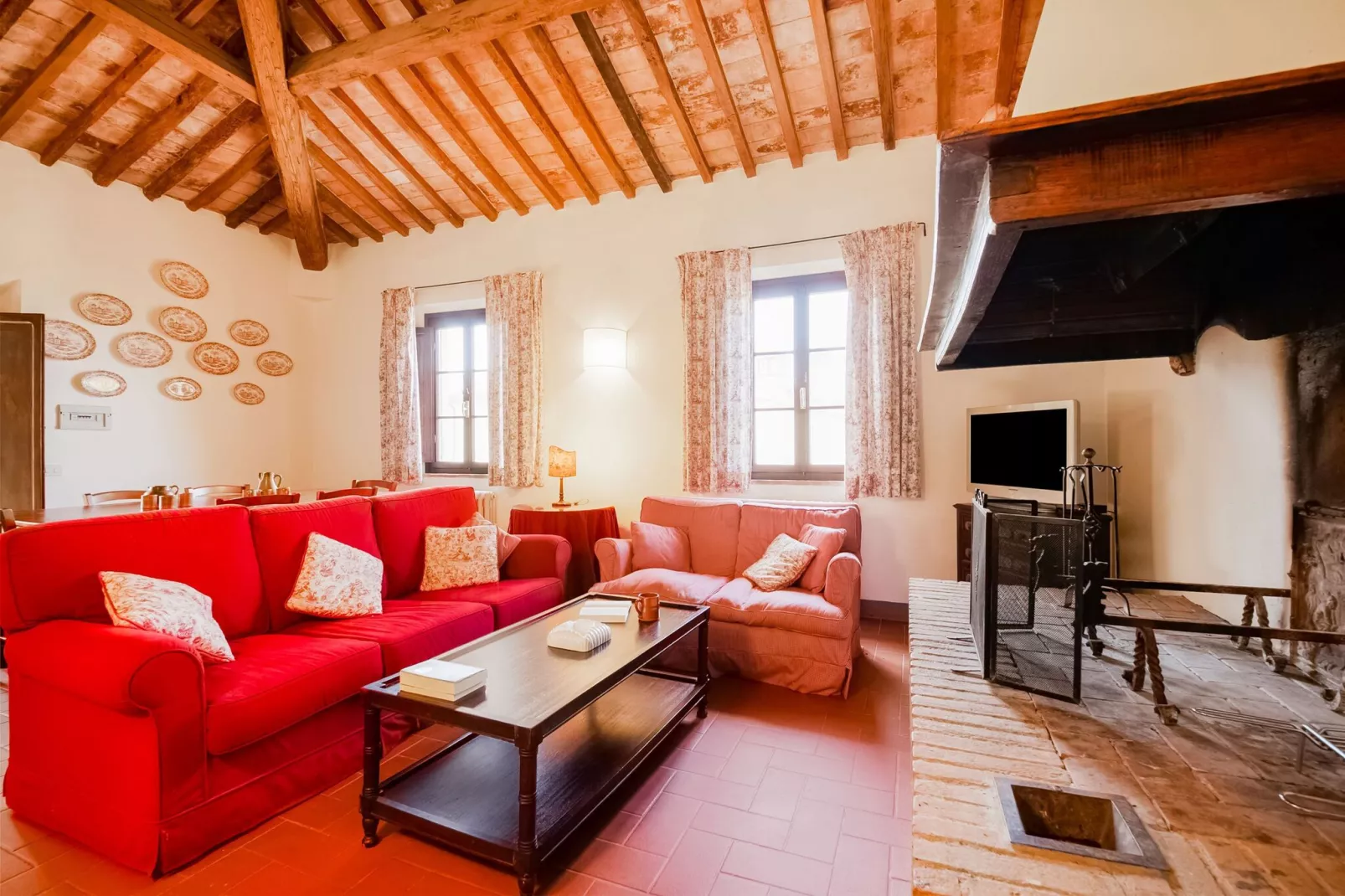 La Suvera-Living room