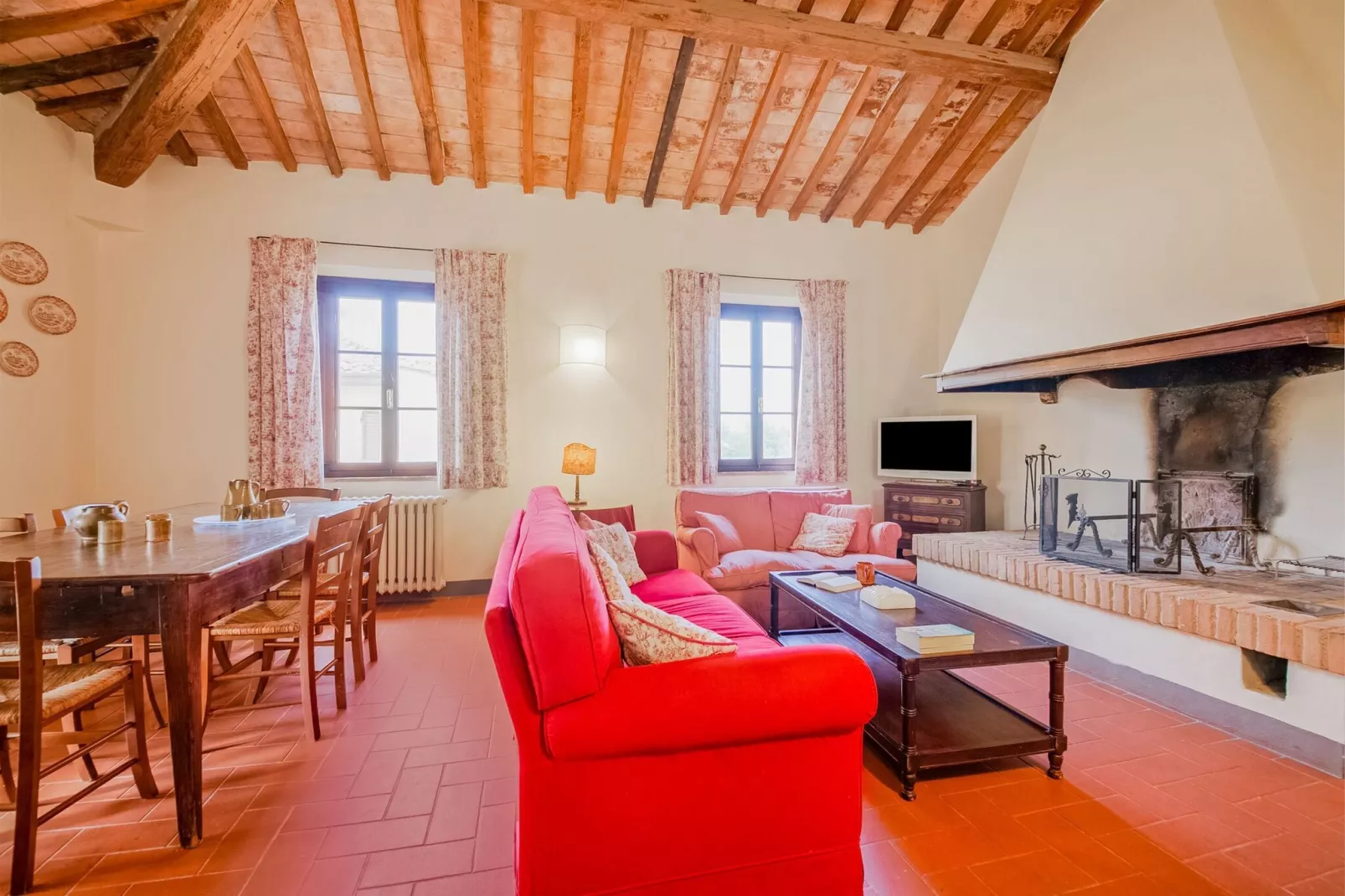 La Suvera-Living room