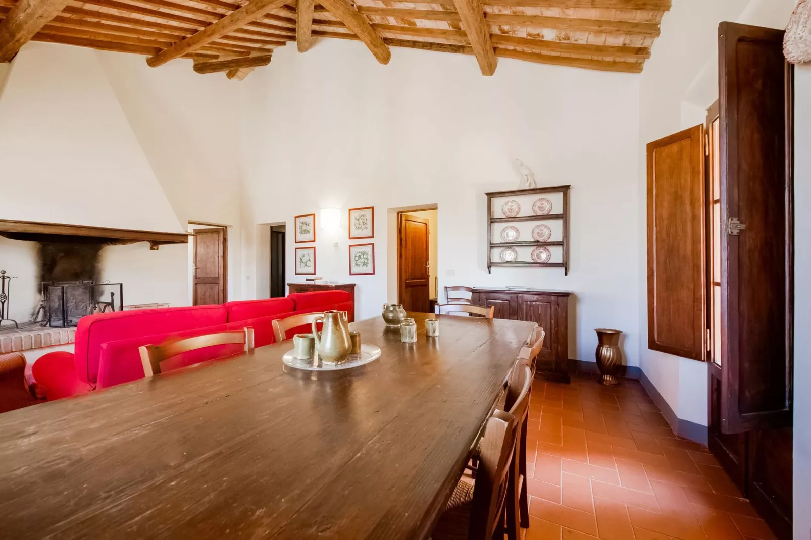 La Suvera-Dining room