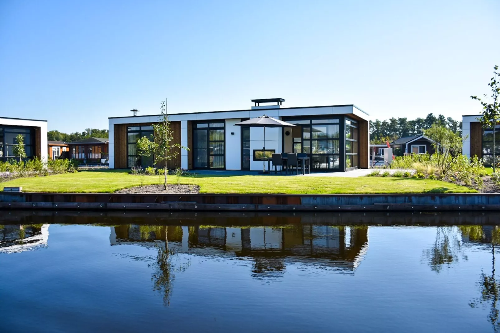 MarinaPark Nieuw Loosdrecht 2-Außenbereich Sommer