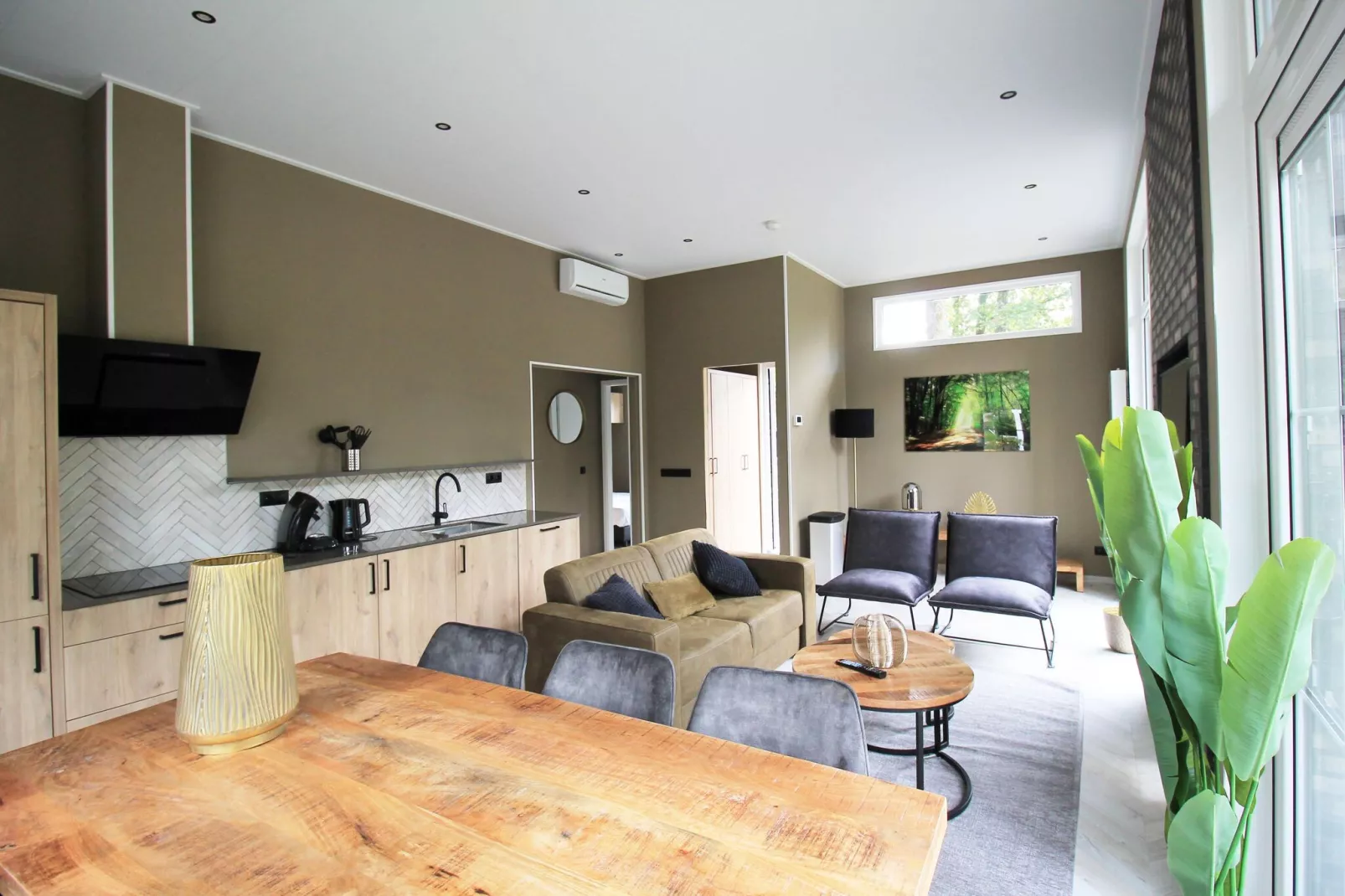 Vakantiepark De Rimboe & De Woeste Hoogte 42-Living room