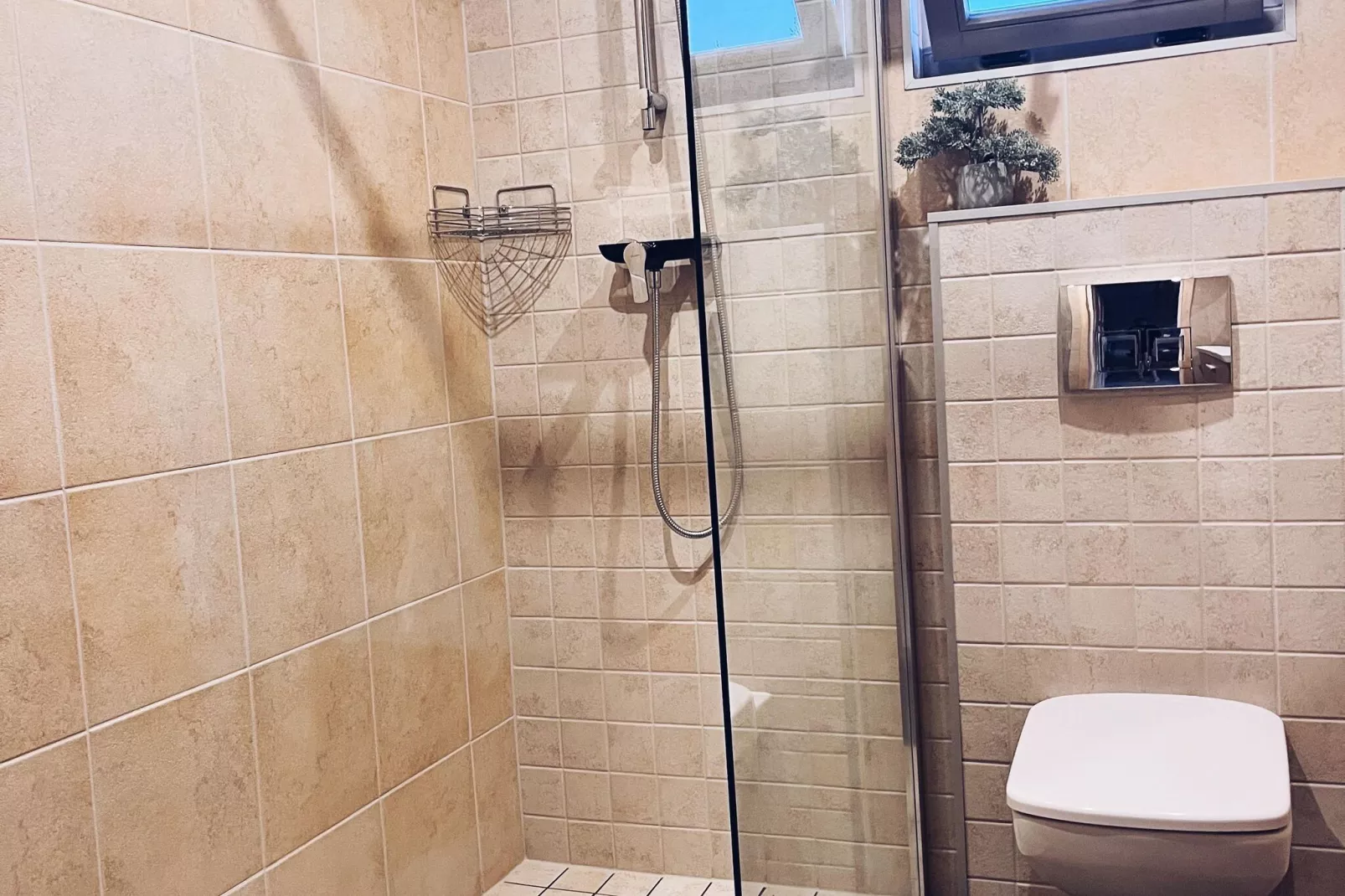 Komfortowe domy wypoczynkowe w Niechorzu Spacerowa 37-Bathroom