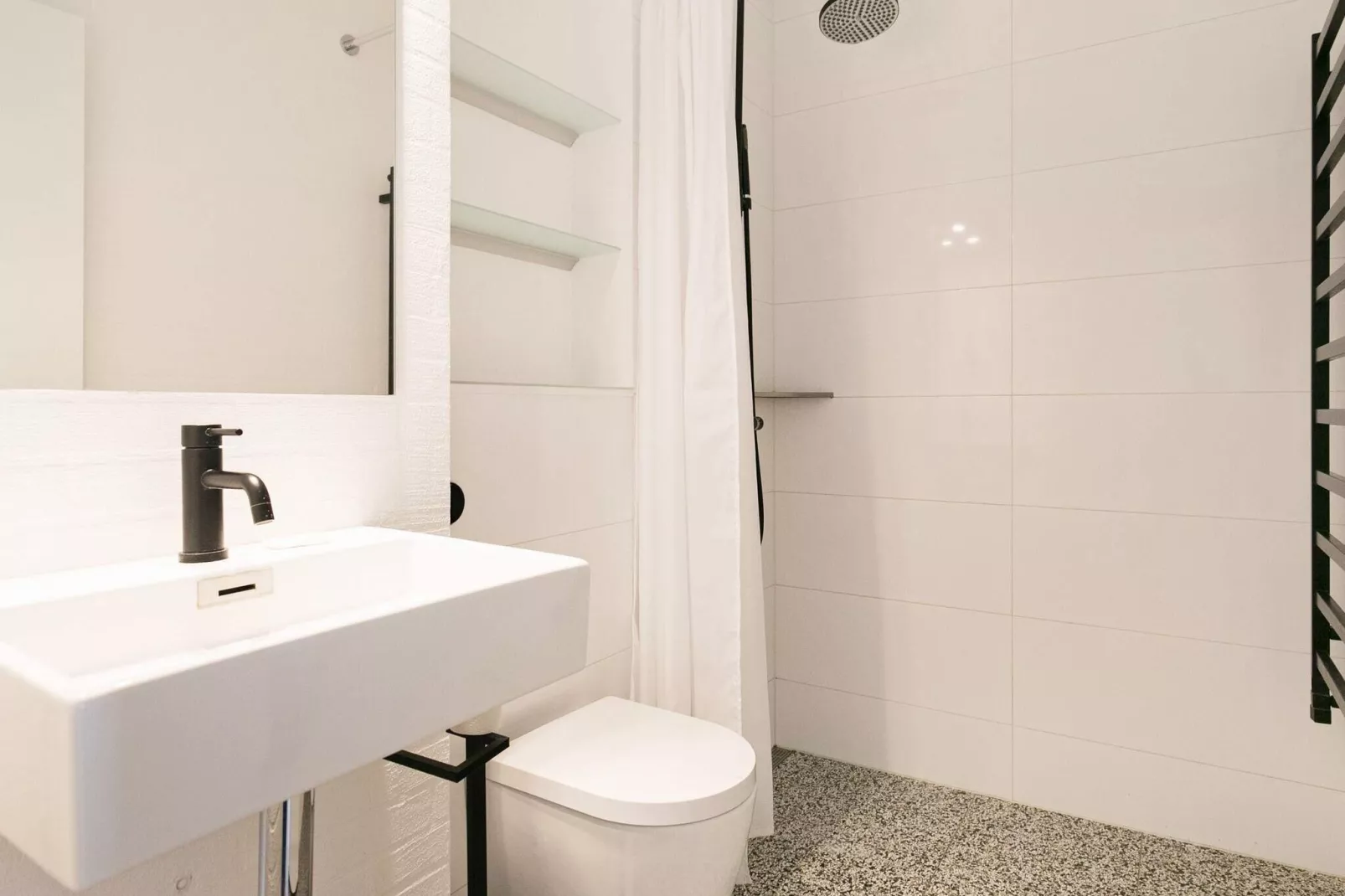 2 room w/seaview-Indoor