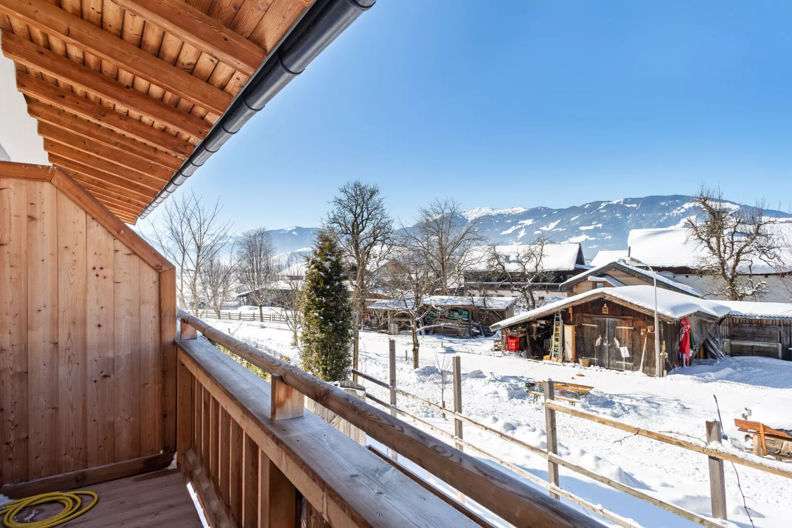 Hoyergut - Apartment-View winter