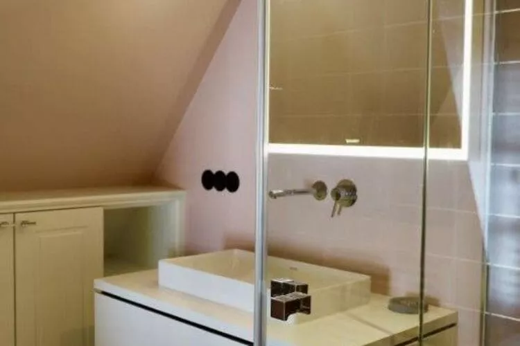 Kapteins Hüüs - OG-Bathroom