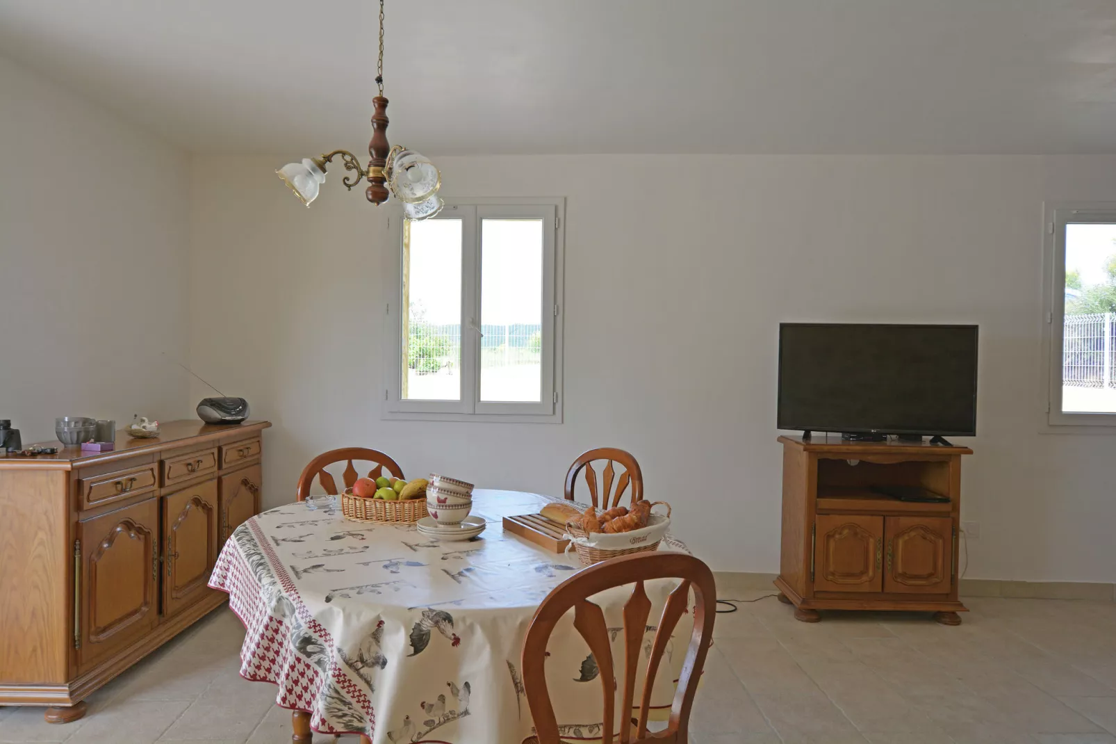 Le Mas-Dining room