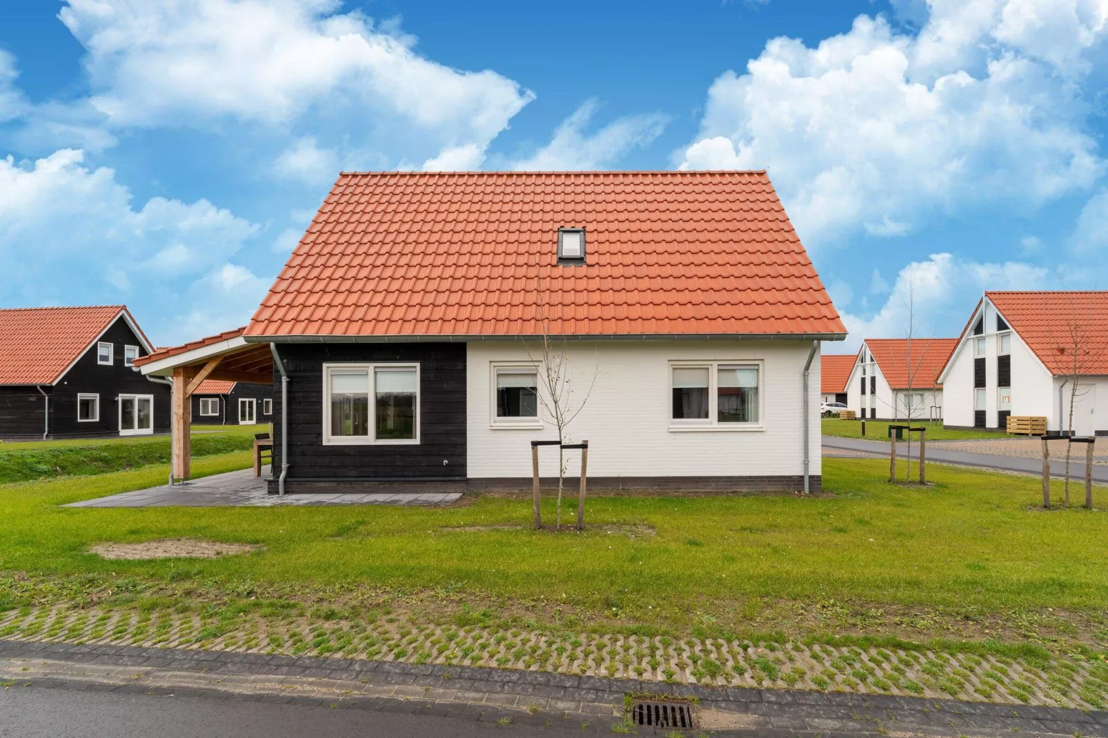 De Botter Huis Nr 15-Gardens summer