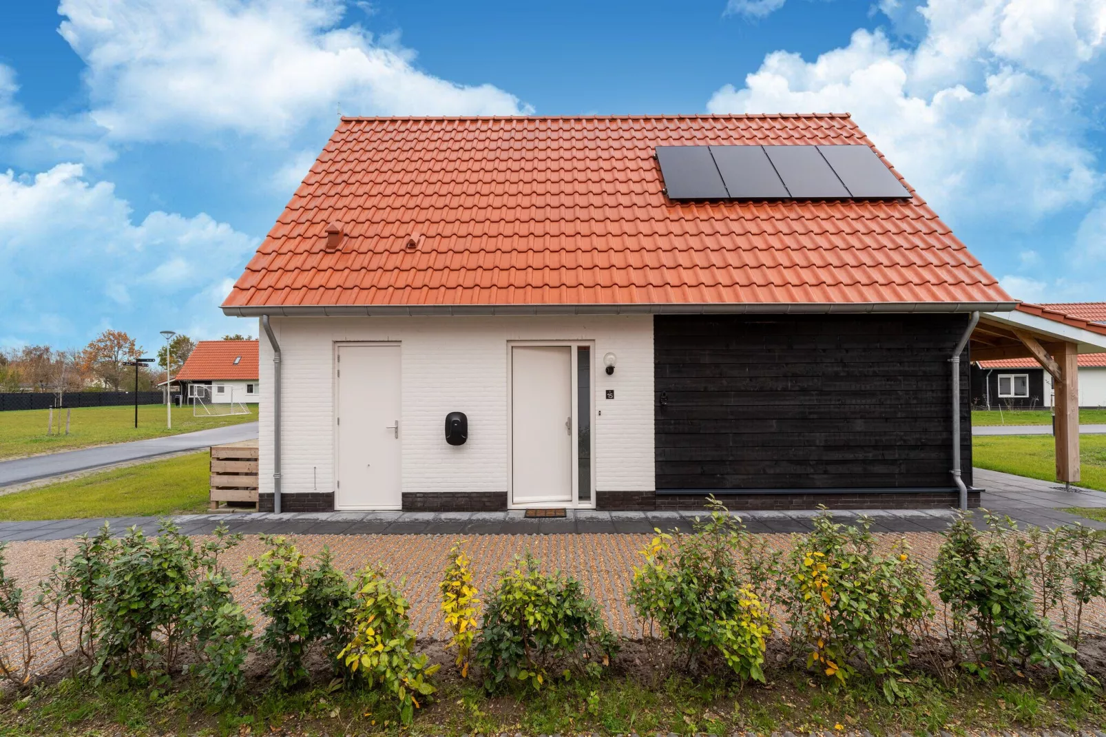 De Botter Huis Nr 15-Gardens summer