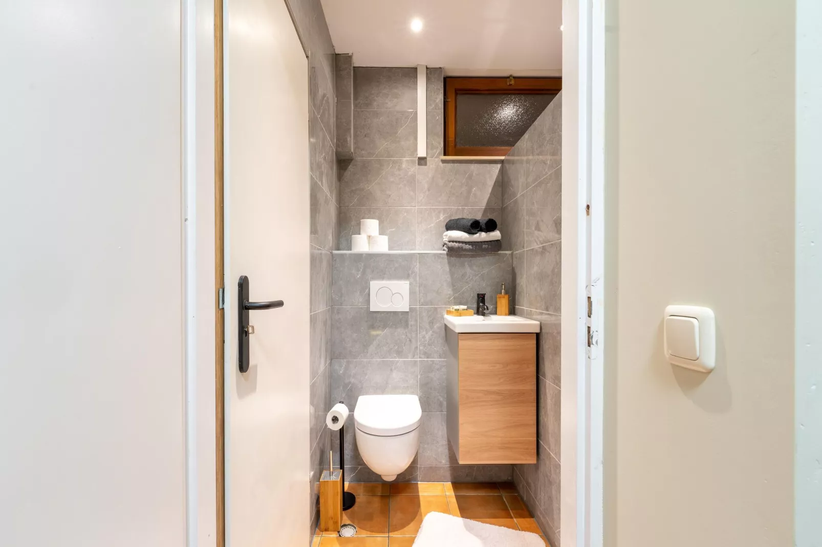 Geulhuisje-Bathroom