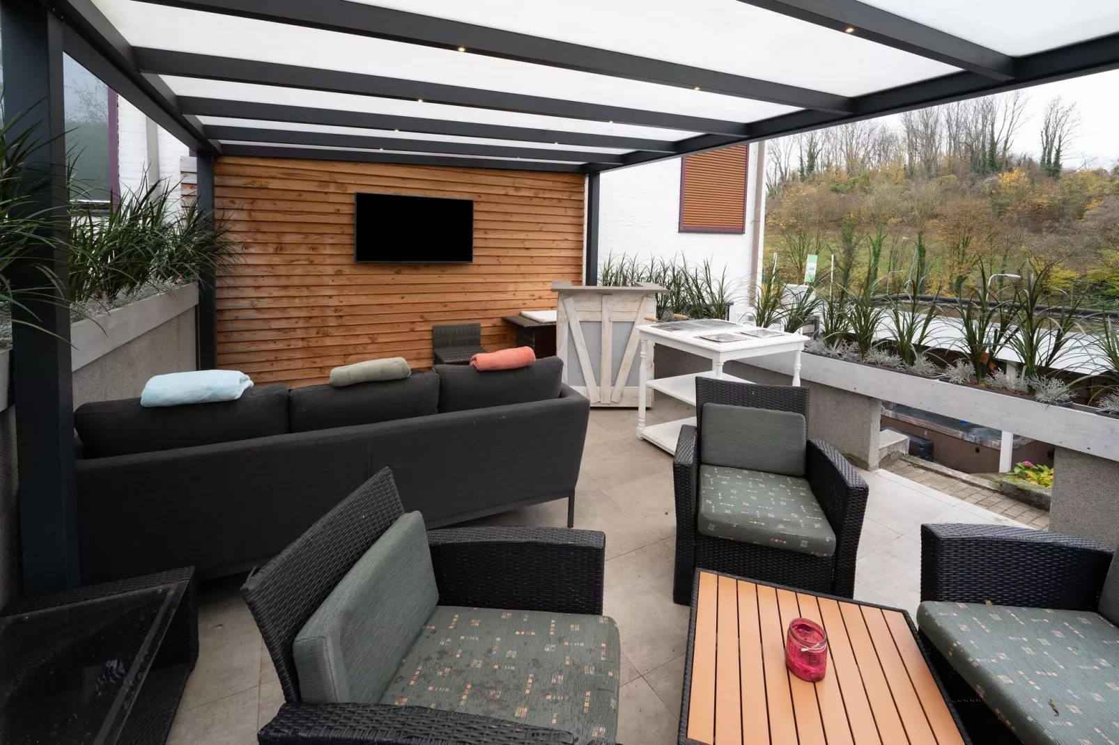 Geulhuisje-Terrace balcony