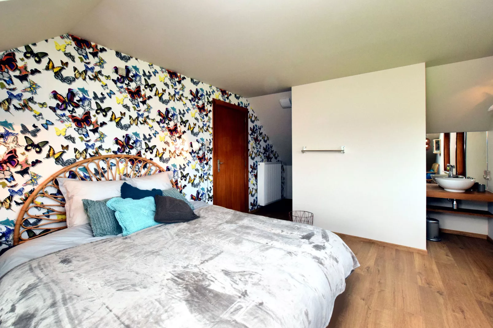 Lumen 5-Bedroom