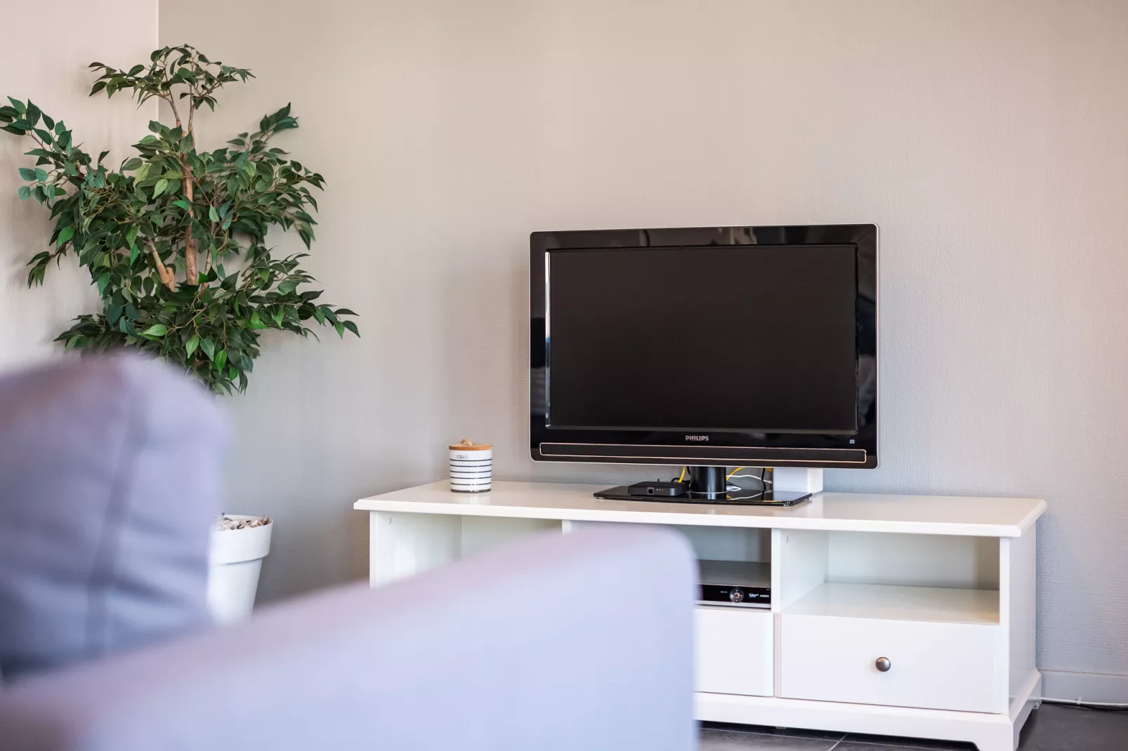 Les 4 mouettes app 402-403-Living room