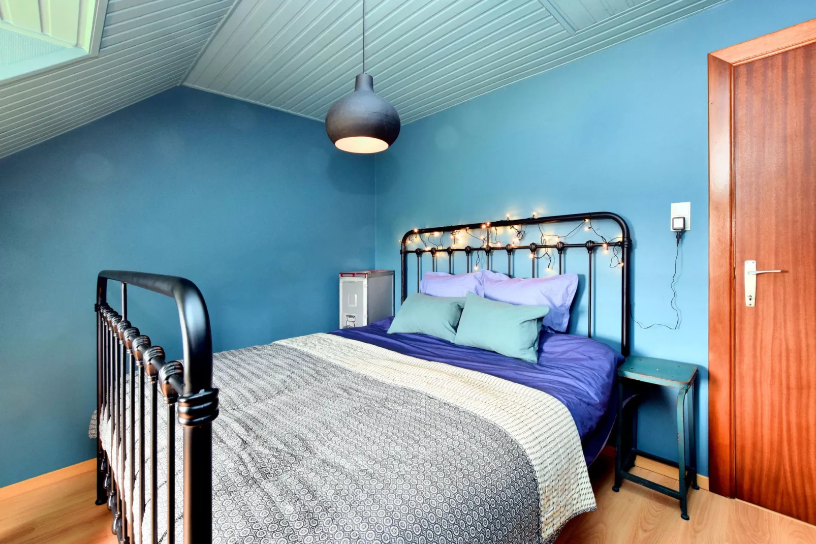 Lumen 5-Bedroom