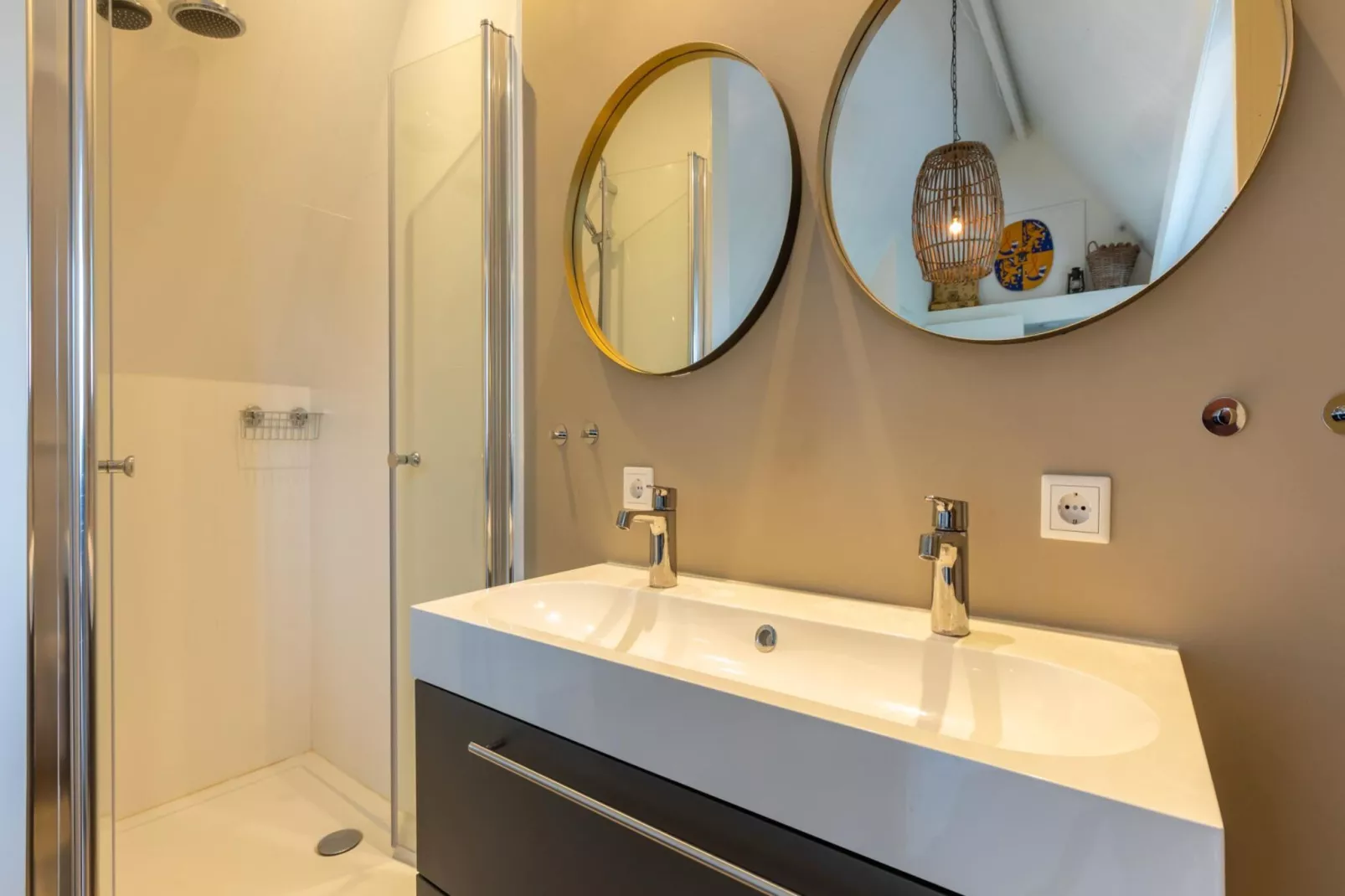 Sloestraat 38  Zoutelande 'Het Koetshuys'-Bathroom