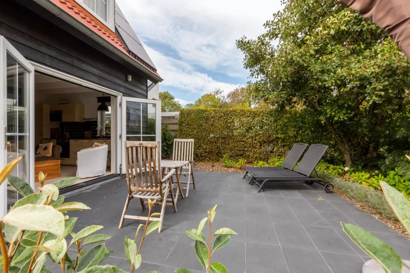 Sloestraat 38  Zoutelande 'Het Koetshuys'-Terrace balcony