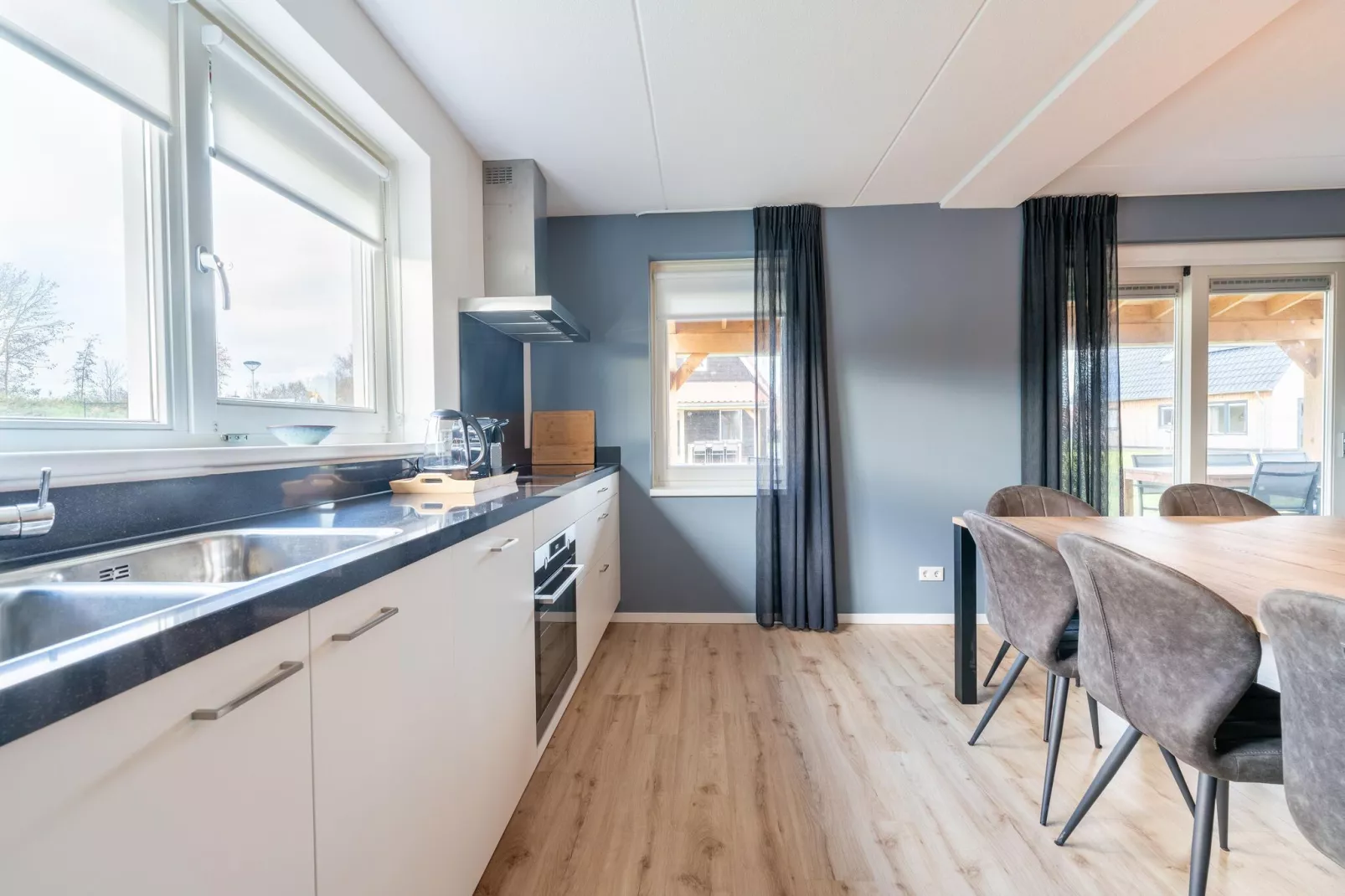 De Ooievaar Huis NR 23-Kitchen