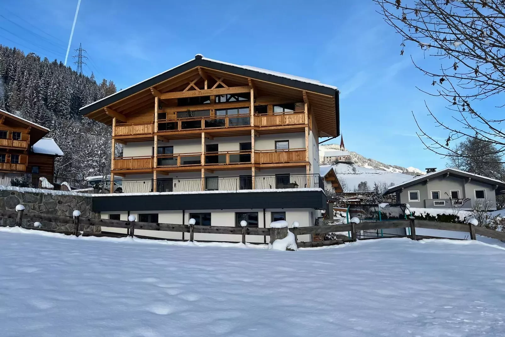 Apartment Loisi-Exterior winter