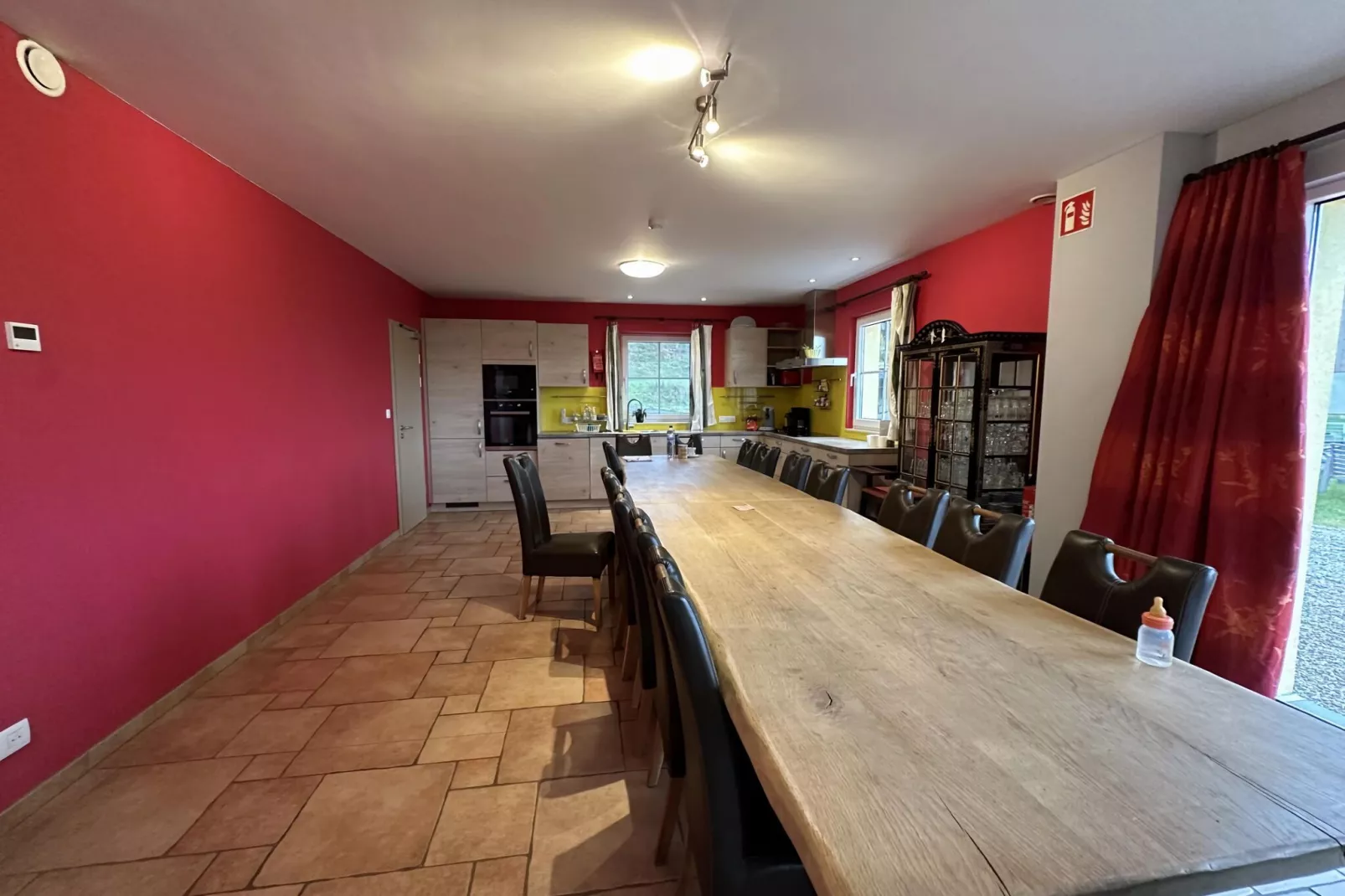 Magnifique habitation pour 15 personnes-Salle à manger