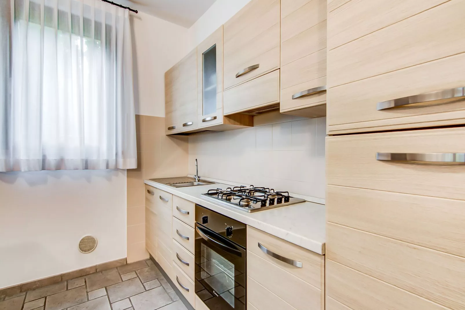 Rose di Fratta 4-Kitchen