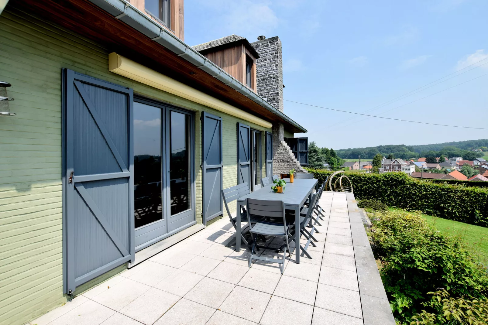 Lumen 5-Terrace balcony