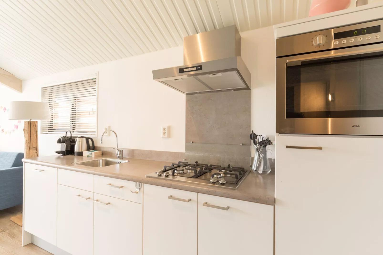 Sea Lodges Ameland 1-Kitchen