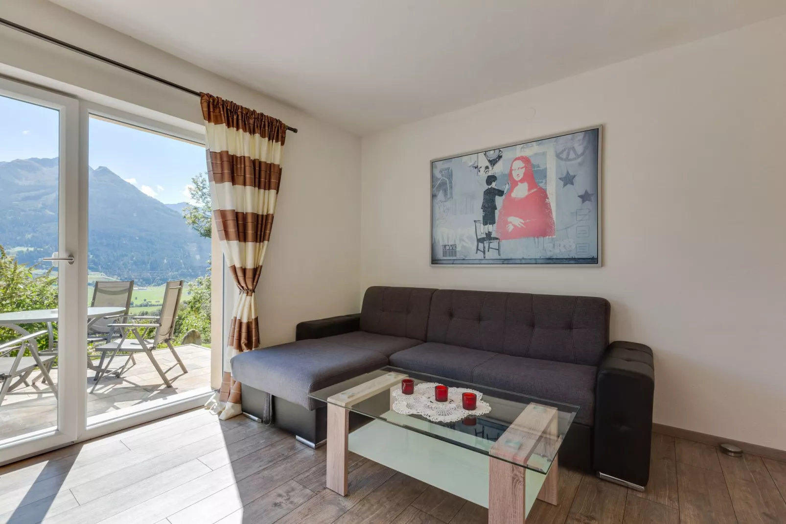 Appartement Mountain Joys-Living room