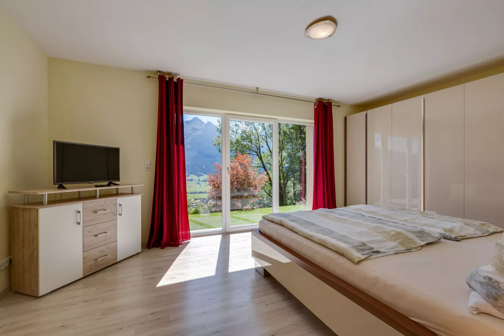 Appartement Mountain Joys-Bedroom