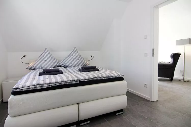 Am Yachthafen 5 Knauer-Bedroom