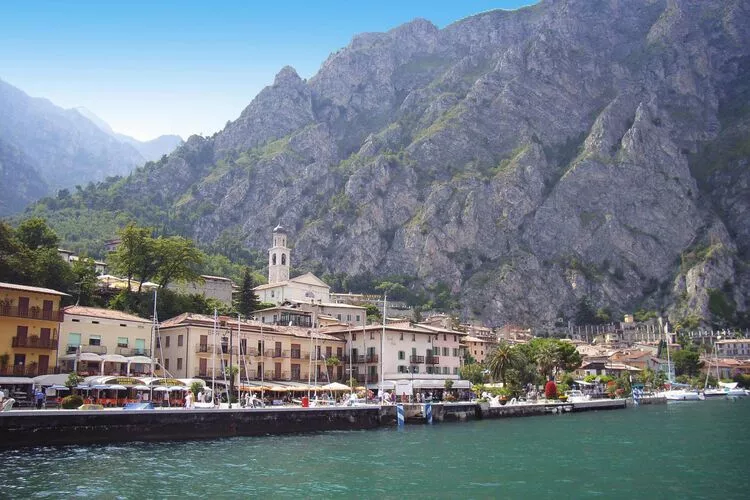 Residence Oasi, Limone sul Garda-bilo-View summer