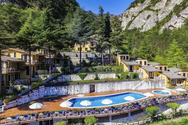 Residence Oasi, Limone sul Garda-bilo-Pool