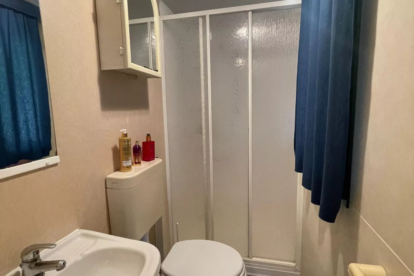 Camping Punta Navaccia 1 - MH Standard-Bathroom