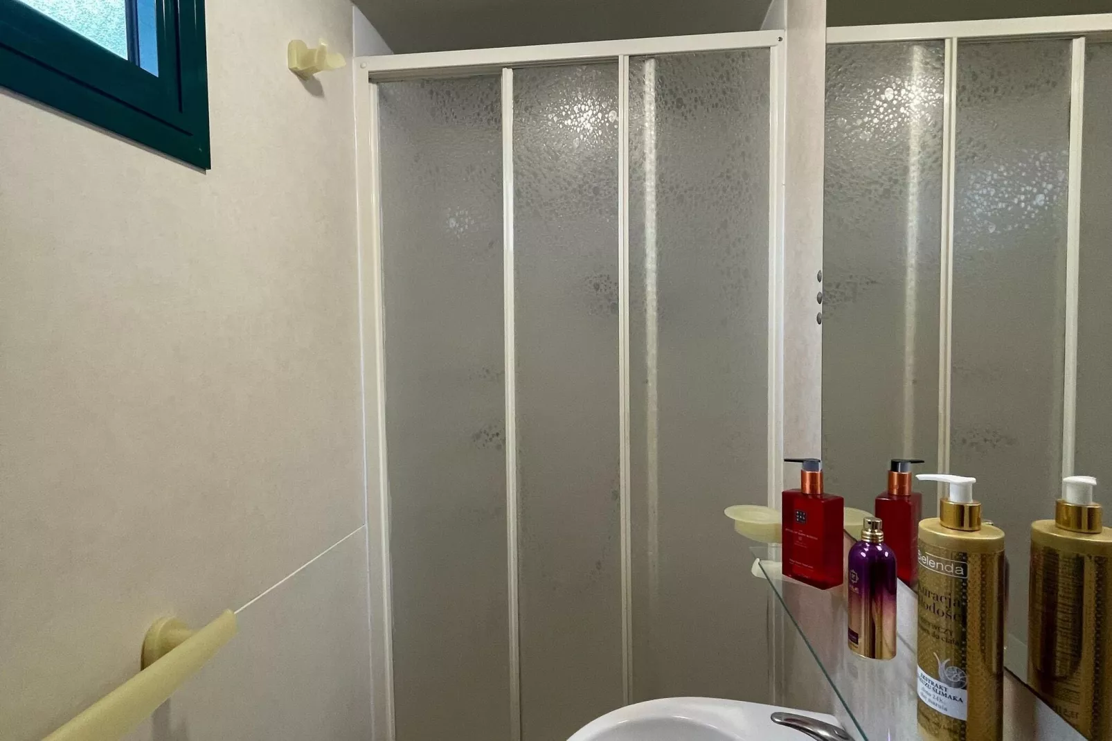 Camping Punta Navaccia 1 - MH Standard-Bathroom