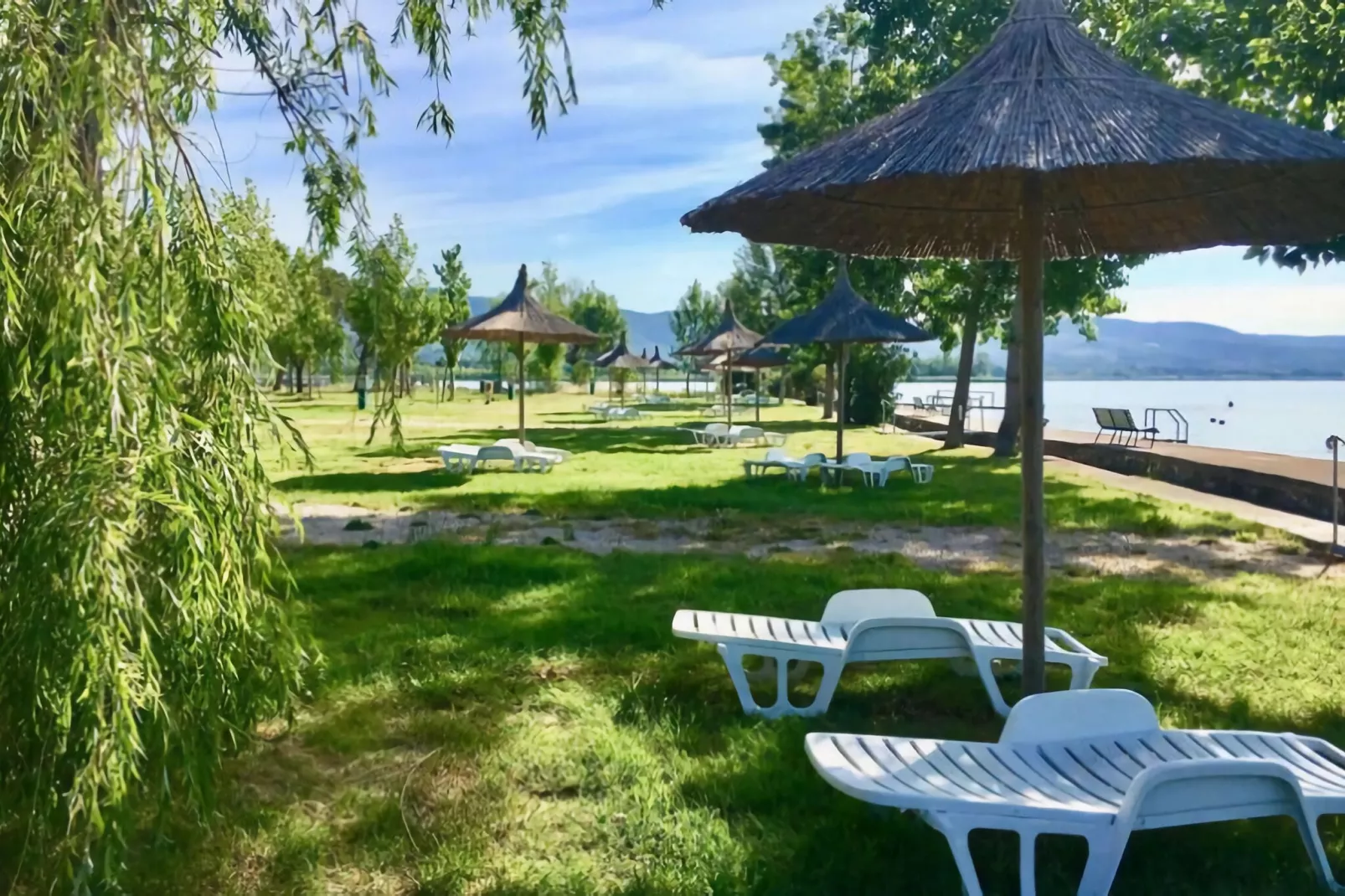 Camping Punta Navaccia 1 - MH Standard-Gardens summer