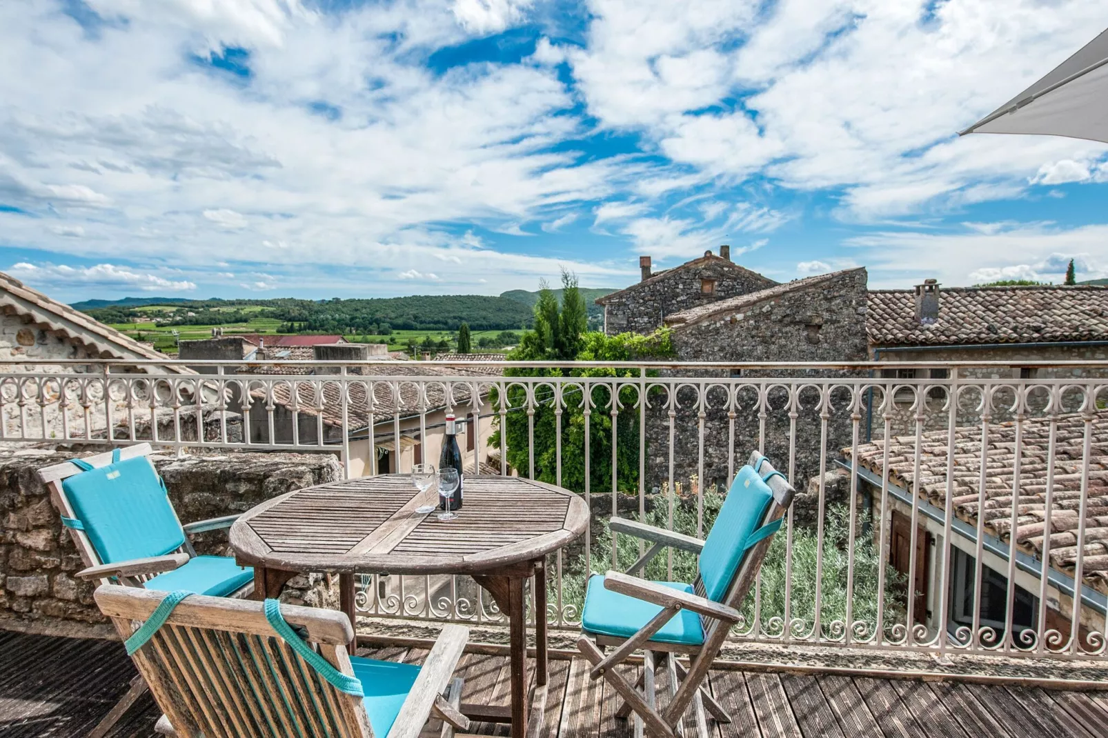 Maison La Calade-Terrace balcony