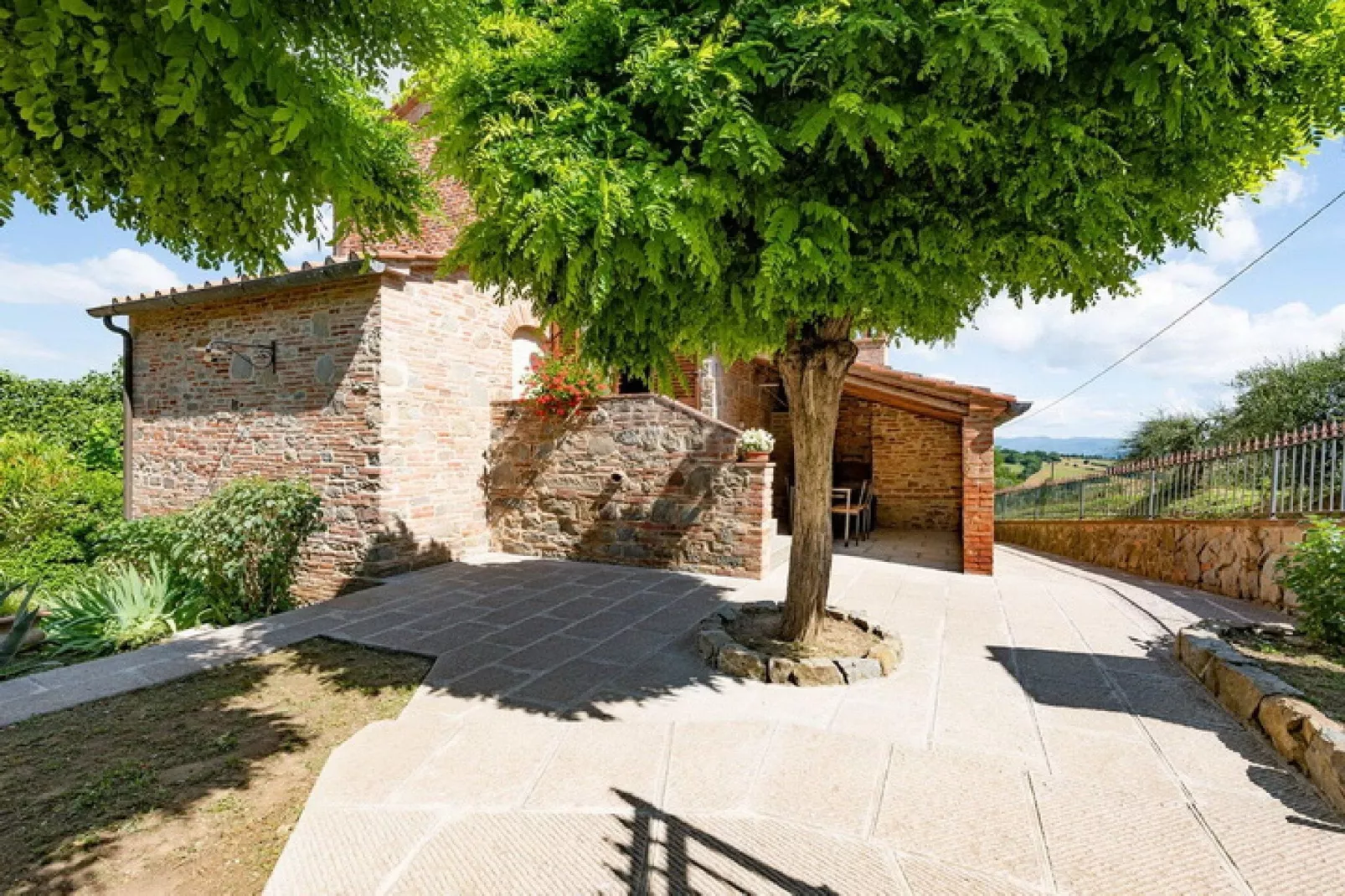 Borgo Le Spighe-Extérieur été