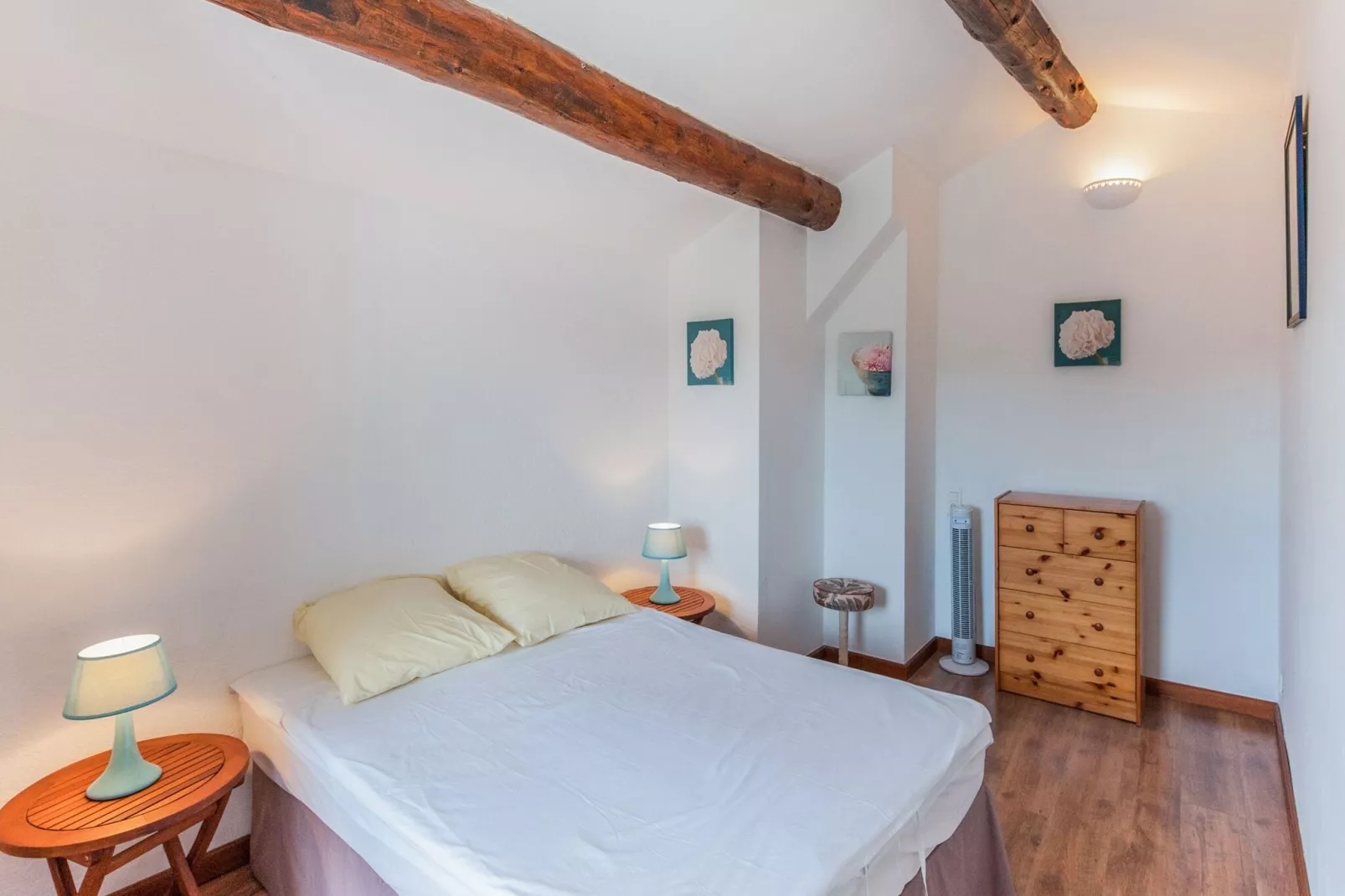 Maison La Calade-Bedroom