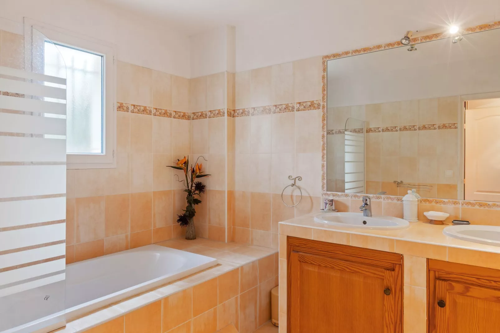 Bellavista Simi-Bathroom