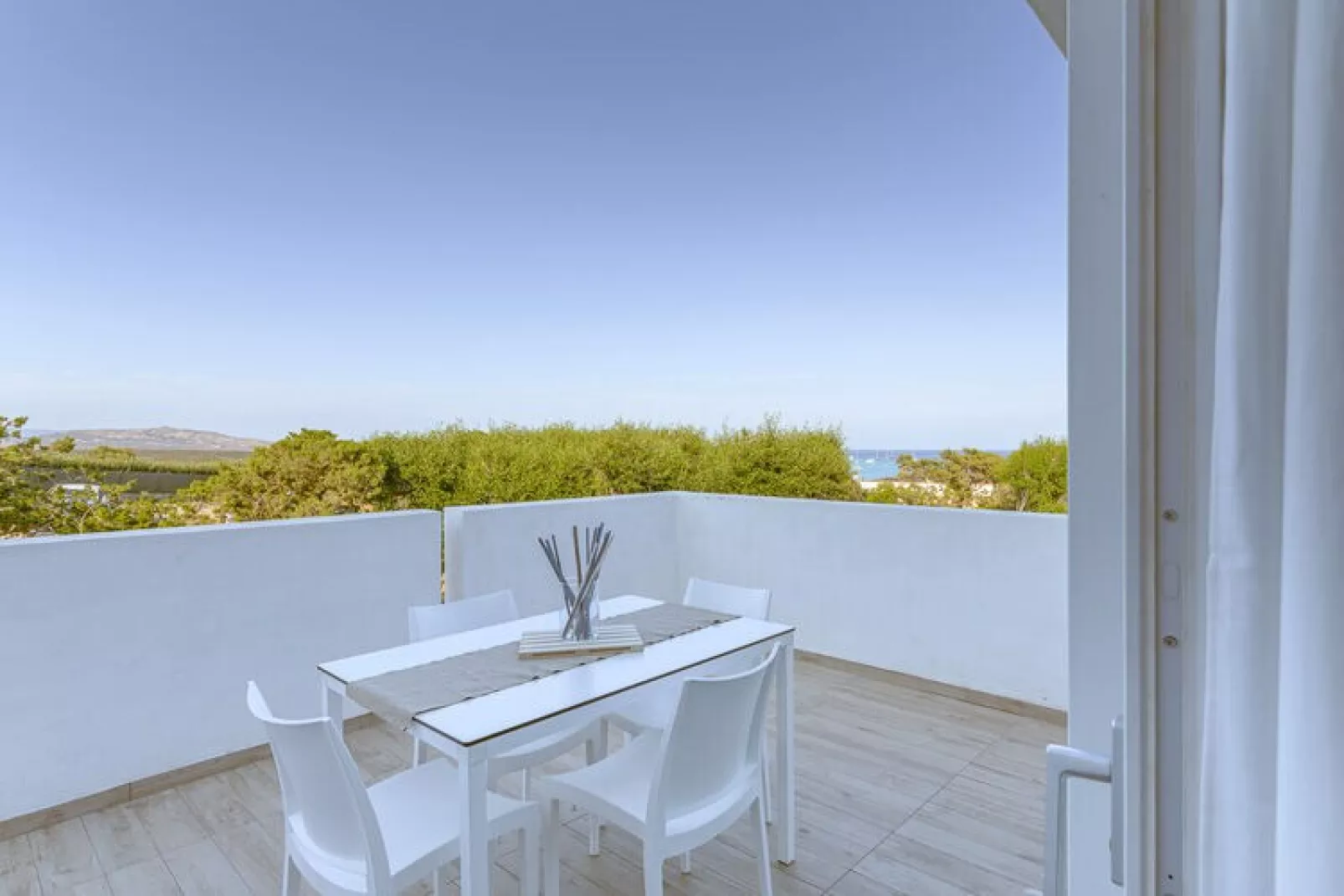Residence Capo Falcone Stintino "Trilo 6 Premium"-Terrace balcony