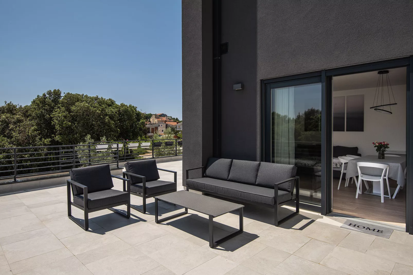 Cube Box House - Angelini-Terrace balcony