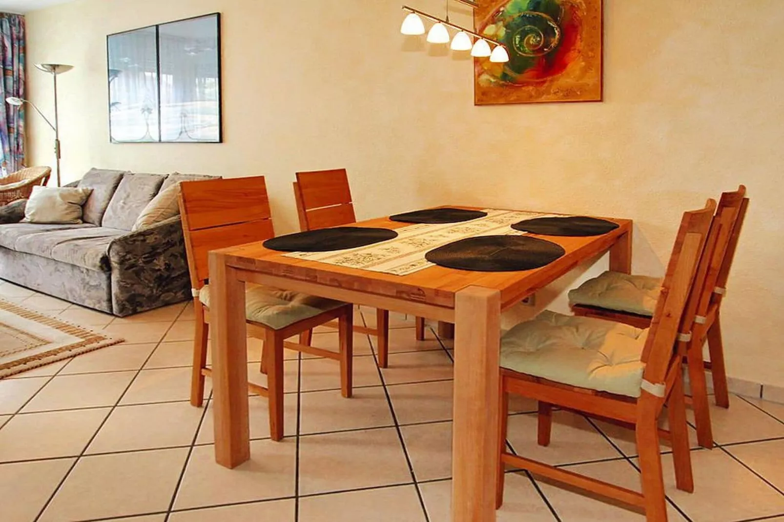 Paddelechse 80-Dining room