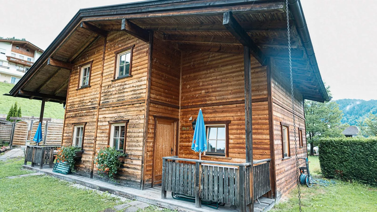 Urige Doppelhaushälfte 8 und 9-Exterior summer