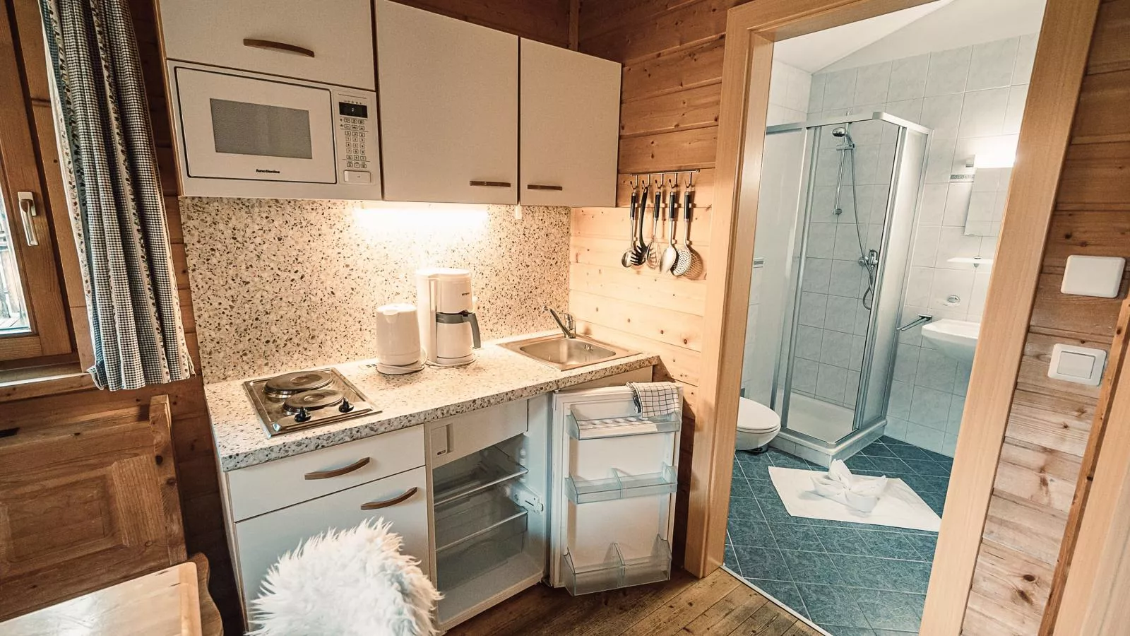 Urige Chalets 14 und 17-Kitchen
