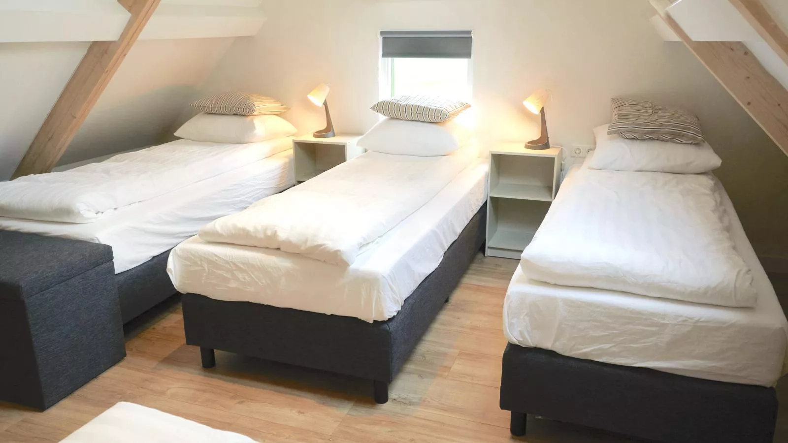 Abs Boerderietje-Bedroom