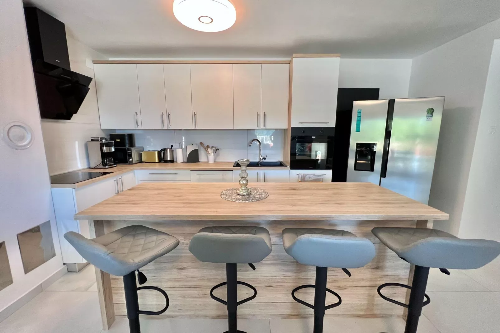 Villa Hidden Gem-Kitchen
