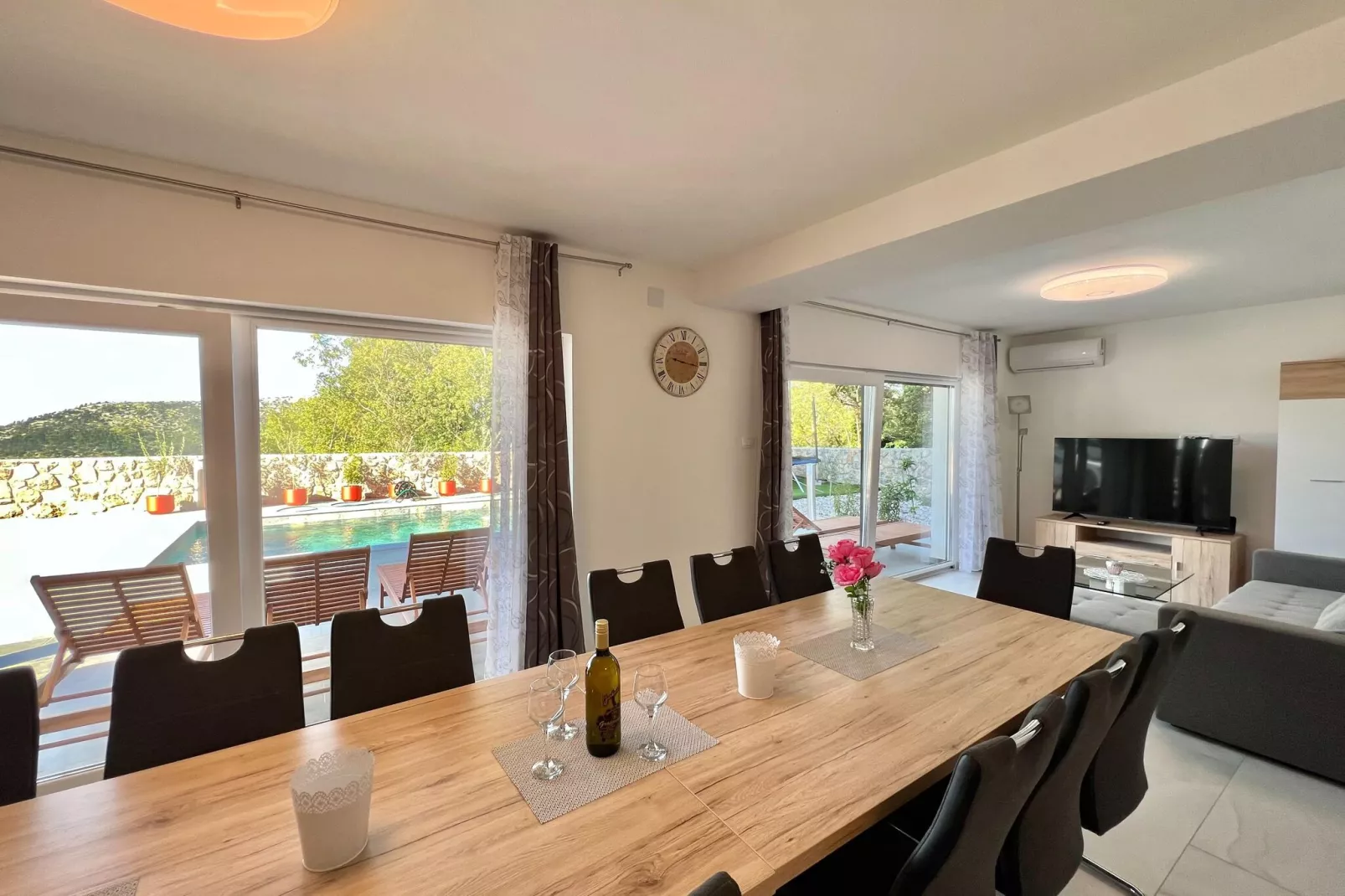 Villa Hidden Gem-Kitchen