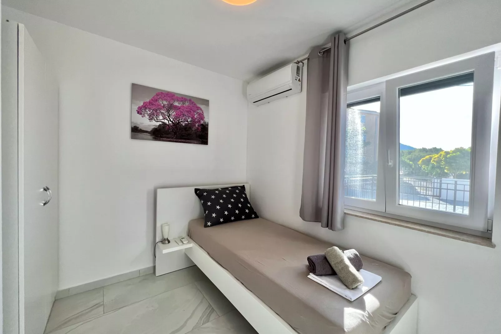 Villa Hidden Gem-Bedroom