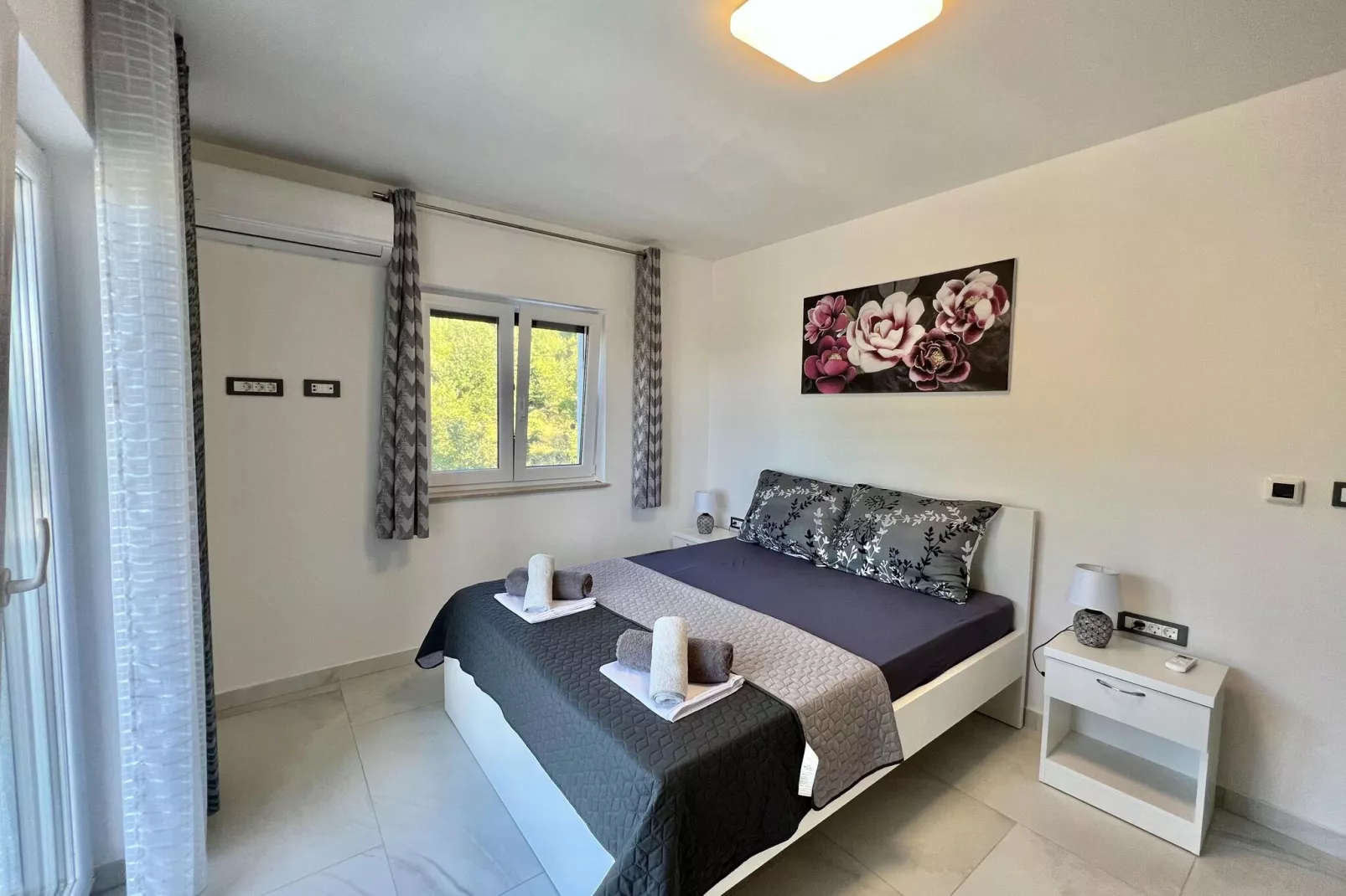 Villa Hidden Gem-Bedroom
