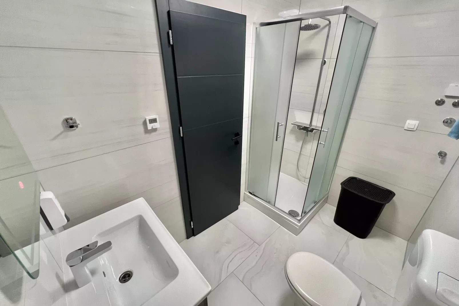 Villa Hidden Gem-Bathroom