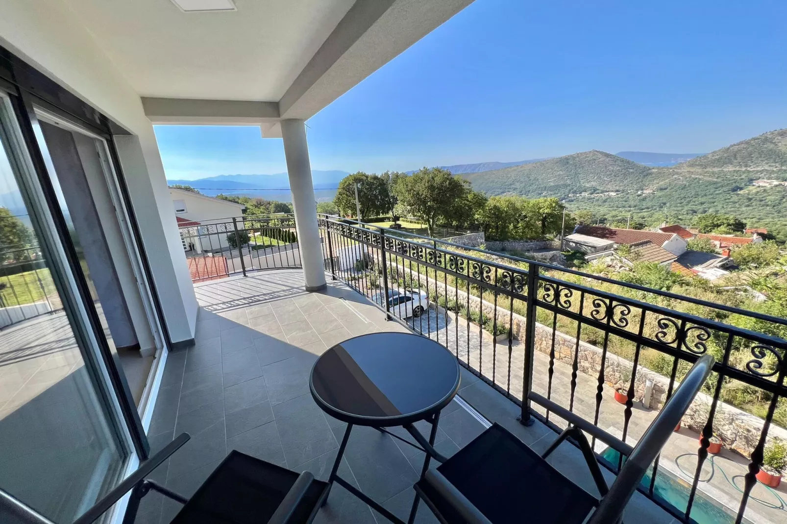 Villa Hidden Gem-View summer